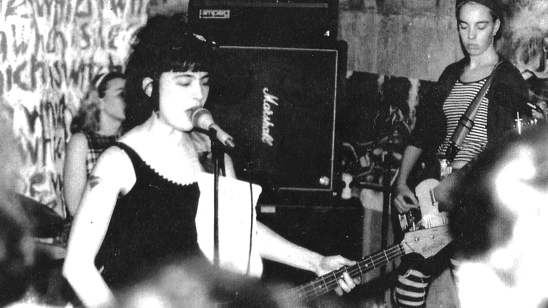 Early Bikini Kill gig in 1990