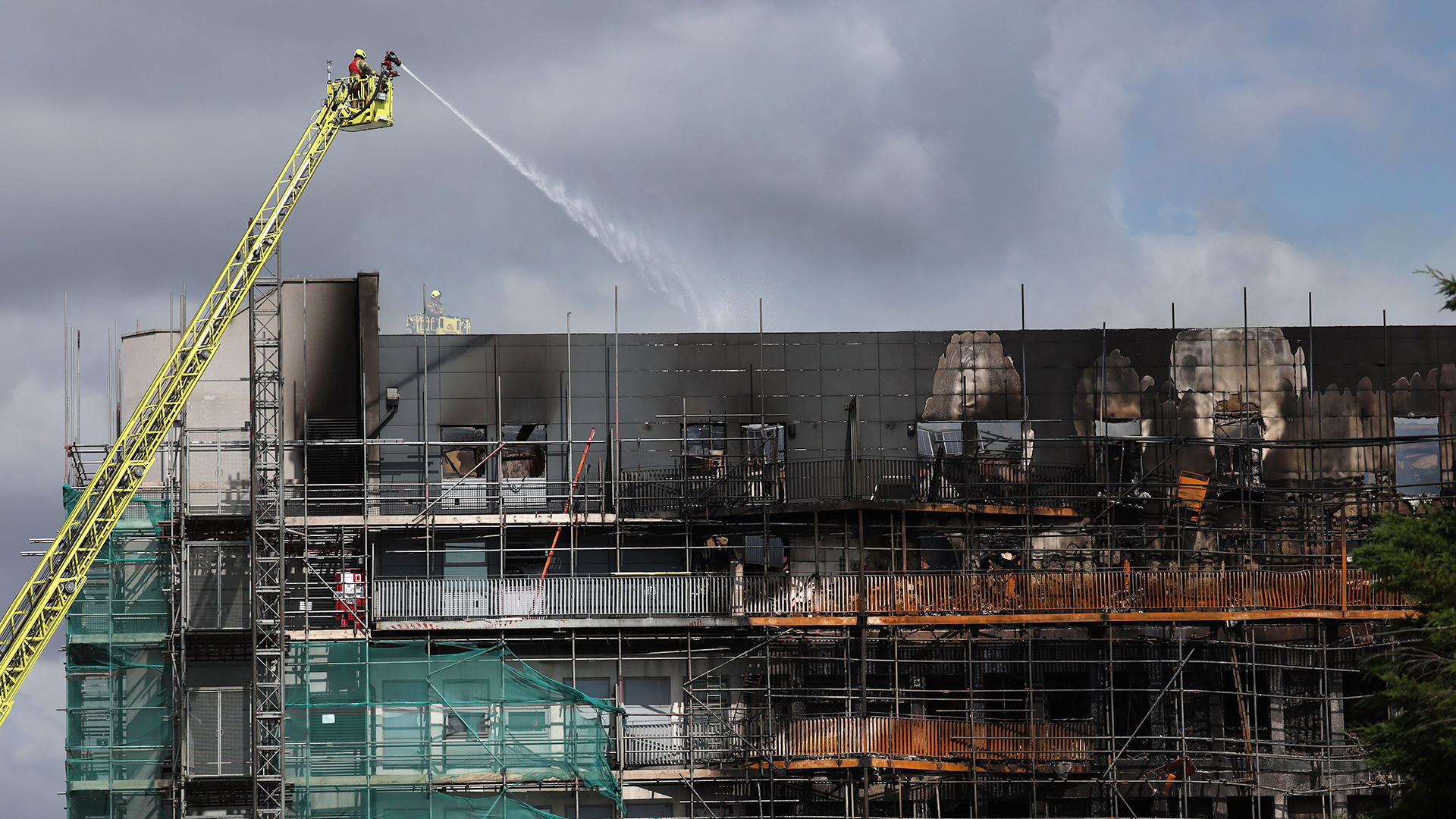 Firefighters battle Dagenham fire