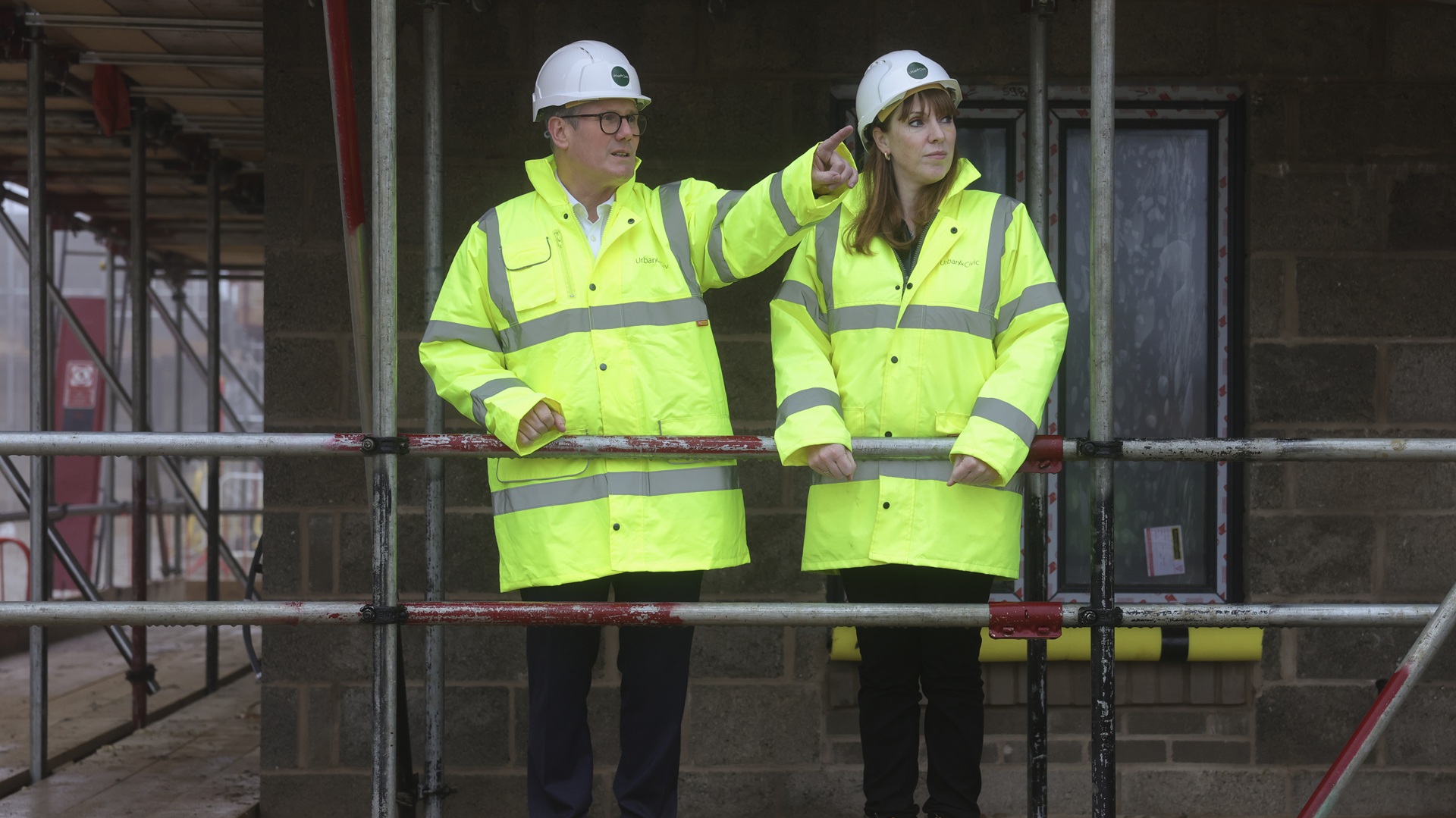 Keir Starmer and Angela Rayner in high-vis and hard hats